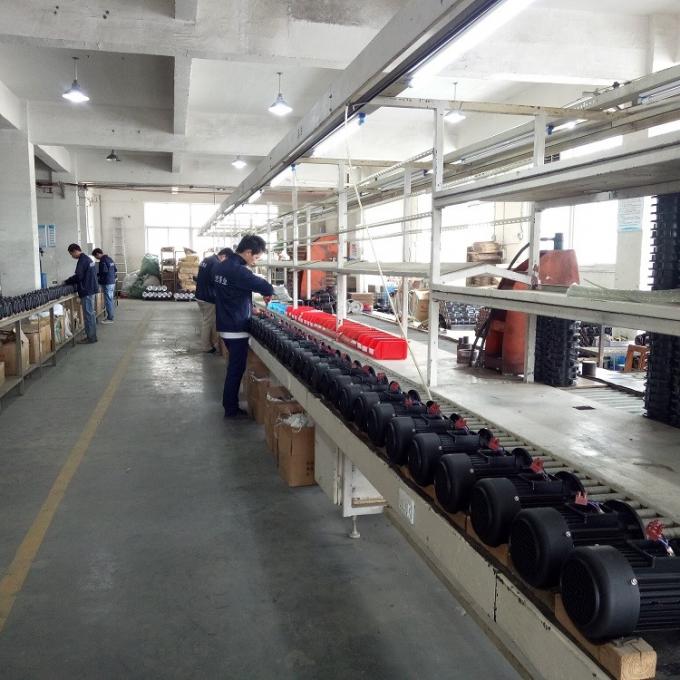5.5KW 4HP Driefasige elektrische inductiemotor Mannelijke as 380V AC Volt 50Hz Waterdicht 5KW Nominale vermogen voor reinigingsmachine 11